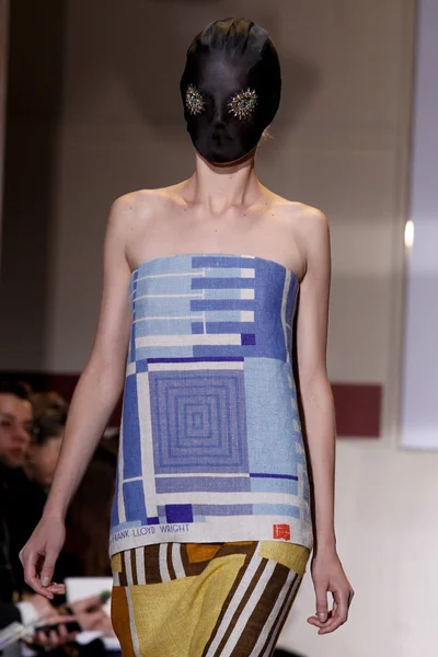 Look 8